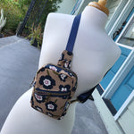 NAVY Flowers Canvas, Andie