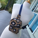 NAVY Flowers Canvas, Andie