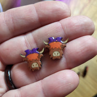 (girl) Highland Cow Earring