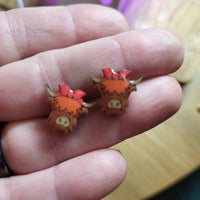(girl) Highland Cow Earring