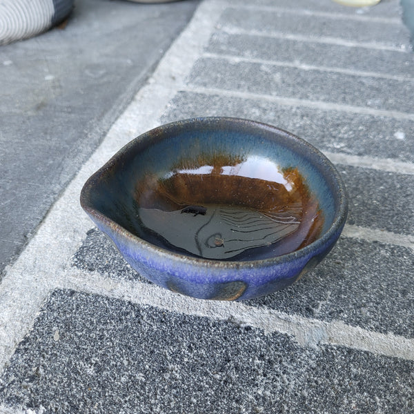 Pouring Bowl Blue