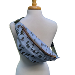 BIG FOOT, one zipper fanny/sling