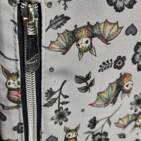 BATS.  Simplicity Sling Bag