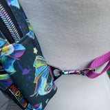 Neon Bats, Repreve Andie