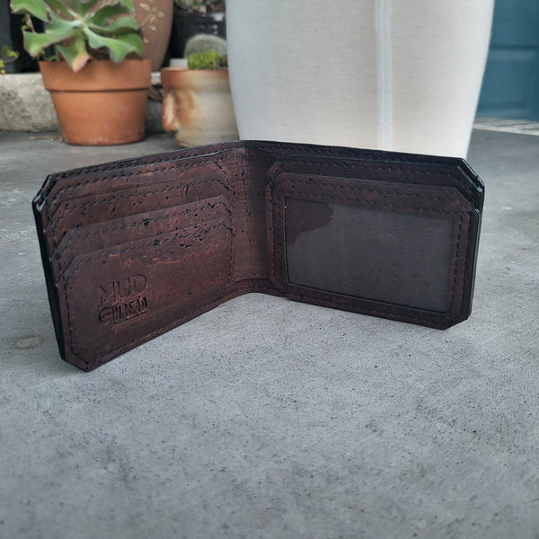 Brown cork, ID Bi-Fold