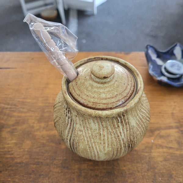 Honey Pot w/ lid, bowl