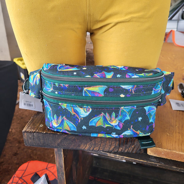 Neon Bats ², fanny/sling