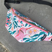 Unicorn '25, one zipper fanny/sling