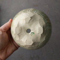 white/green Planter