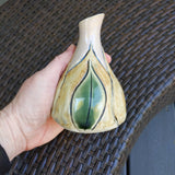 Bud Vase/ oil pourer (1) 3/22