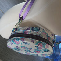 Roses, vinyl, Round Crossbody Bag