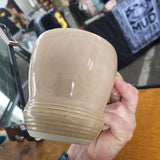 Lines on bottom, Mug 6/22