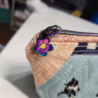 QAYG Pouch (5), LINING Lucky Cats