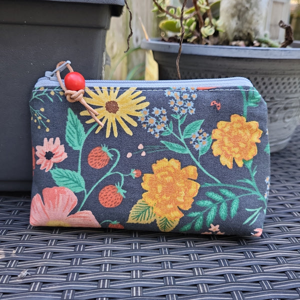 Wildwood Garden SM. Olivia Triangle Pouch