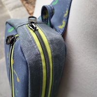 NESSIE/WAX CANVAS. GREENSTLE ADVENTURE BAG