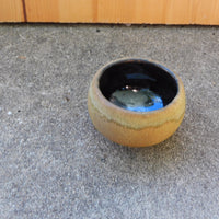 tan cup/Bowl
