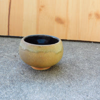 tan cup/Bowl