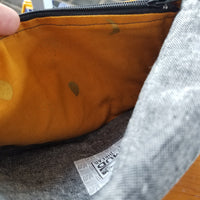 Minimalist Wallet - Gold Moons