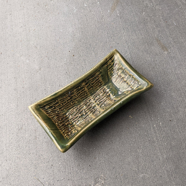 Tray w lines